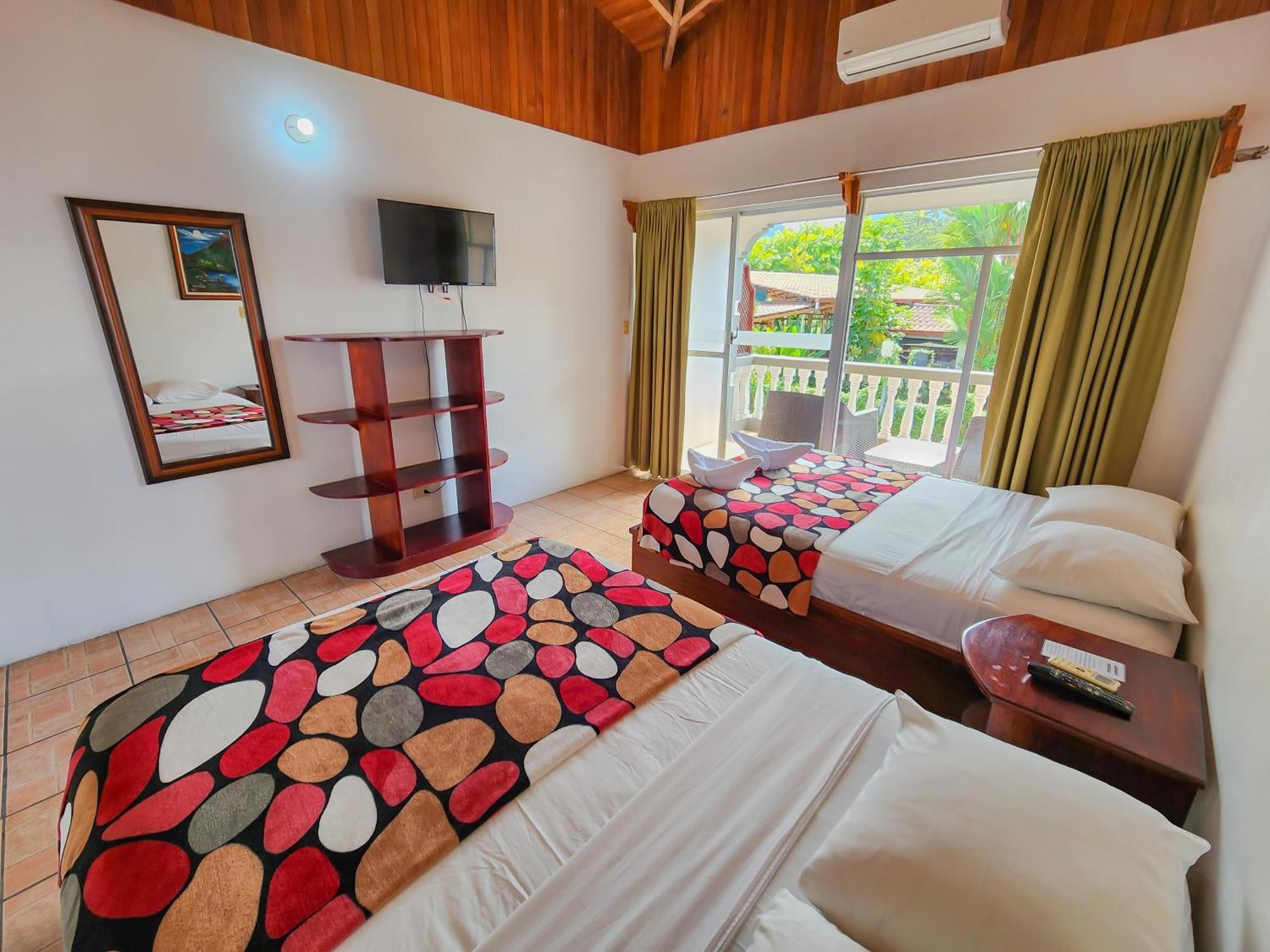 Hotel Sierra Arenal La Fortuna Esterno foto